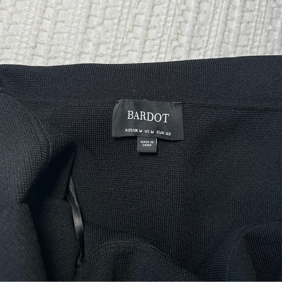 NWOT‼️REVOLVE - BARDOT Off Shoulder Knit Dress in Black (Size M) - Picture 6 of 13